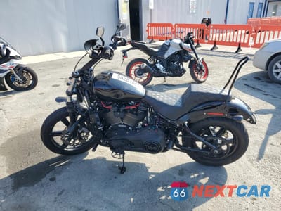 Trzecie zdjęcie samochodu z tyłu: 2023 HARLEY-DAVIDSON FXBBS VIN:1HD1YYK23PB061723 - miniatura