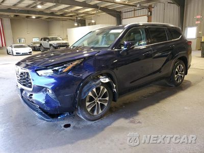 2022 TOYOTA HIGHLANDER XLE 5TDHZRBH6NS566605 - główne zdjęcie licytacji z USA - miniatura