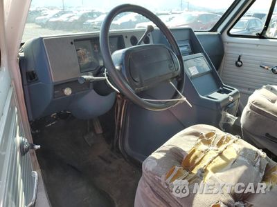 Zdjęcie 8 z 13 samochodu: 1995 CHEVROLET G20 VIN:1GCEG25K1SF112796 - miniatura