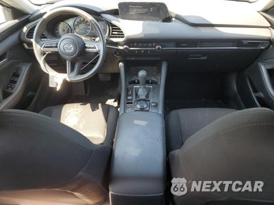 Zdjęcie 8 z 13 samochodu: 2021 MAZDA 3 VIN:3MZBPAA73MM204250 - miniatura