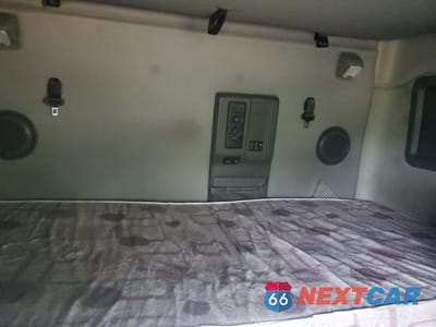 Zdjęcie 6 z 10 samochodu: 2020 VOLVO VN VNL - TRUCKS VIN:4V4NC9EH4LN242446 - miniatura