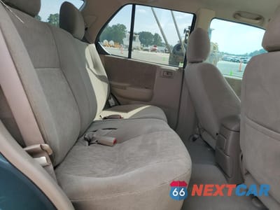 Zdjęcie 11 z 15 samochodu: 2004 ISUZU RODEO S VIN:4S2CK58Y044305208 - miniatura