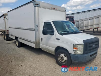 Czwarte zdjęcie samochodu z boku: 2012 FORD ECONOLINE E350 SUPER DUTY CUTAWAY VAN VIN:1FDWE3FS0CDA34809 - miniatura