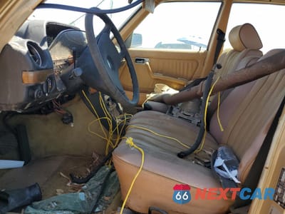 Zdjęcie 7 z 13 samochodu: 1984 MERCEDES-BENZ 300 DT VIN:WDBAB33A1EA068120 - miniatura