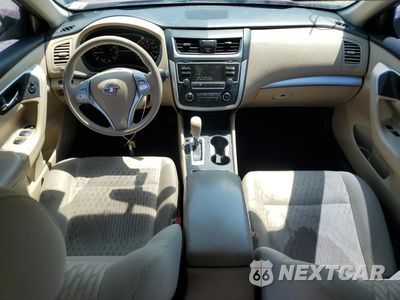 Zdjęcie 8 z 12 samochodu: 2016 NISSAN ALTIMA 2.5 VIN:1N4AL3AP1GN331987 - miniatura