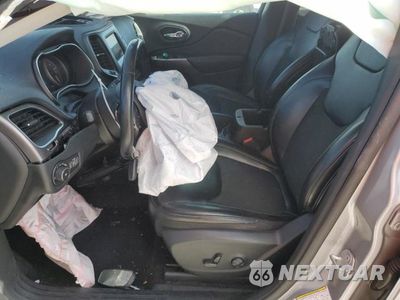 Zdjęcie 7 z 13 samochodu: 2019 JEEP CHEROKEE LATITUDE PLUS VIN:1C4PJLLB2KD318644 - miniatura