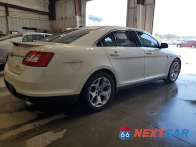 Trzecie zdjęcie samochodu z tyłu: 2011 FORD TAURUS SHO VIN:1FAHP2KT8BG190633 - miniatura