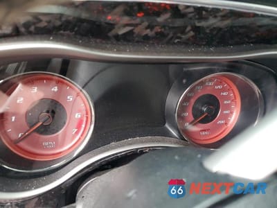 Zdjęcie 9 z 13 samochodu: 2019 DODGE CHARGER SRT HELLCAT VIN:2C3CDXL90KH552511 - miniatura
