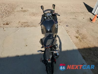 Zdjęcie 6 z 10 samochodu: 2022 KAWASAKI EX400 VIN:JKAEXKH18NDAH5676 - miniatura