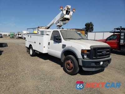 Czwarte zdjęcie samochodu z boku: 2008 FORD F-450 SD - BOOM TRUCK *** PRIOR FLEET *** VIN:1FD4F46Y48EE09598 - miniatura