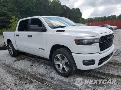 Czwarte zdjęcie samochodu z boku: 2025 RAM 1500 TRADESMAN VIN:1C6RREGPXSN717693 - miniatura
