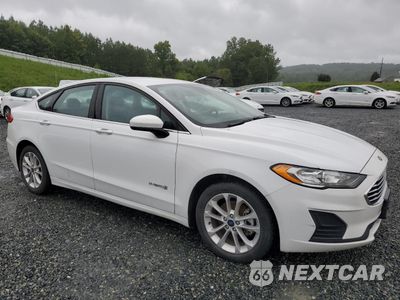 Czwarte zdjęcie samochodu z boku: 2019 FORD FUSION SE VIN:3FA6P0LU3KR263967 - miniatura