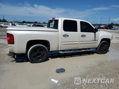 Trzecie zdjęcie samochodu z tyłu: 2013 CHEVROLET SILVERADO C1500 LTZ VIN:3GCPCTE00DG164463 - miniatura