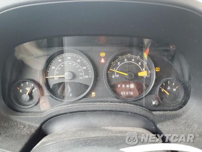 Zdjęcie 9 z 13 samochodu: 2017 JEEP PATRIOT SPORT VIN:1C4NJPBA9HD118117 - miniatura