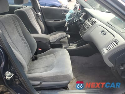 Zdjęcie 7 z 15 samochodu: 1999 HONDA ACCORD EX VIN:JHMCG6670XC026850 - miniatura