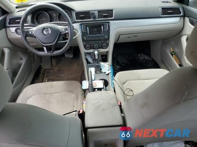 Zdjęcie 8 z 12 samochodu: 2016 VOLKSWAGEN PASSAT S VIN:1VWAT7A37GC006476 - miniatura