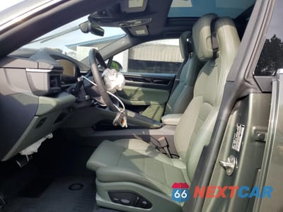 Zdjęcie 7 z 15 samochodu: 2025 PORSCHE MACAN 4S VIN:WP1AB2XA3SL152425 - miniatura