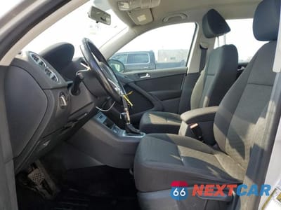 Zdjęcie 7 z 13 samochodu: 2017 VOLKSWAGEN TIGUAN S VIN:WVGAV7AX4HK054441 - miniatura