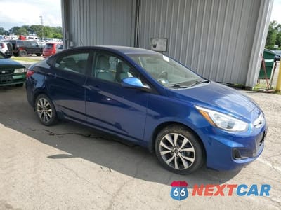 Czwarte zdjęcie samochodu z boku: 2017 HYUNDAI ACCENT SE VIN:KMHCT4AE2HU320183 - miniatura