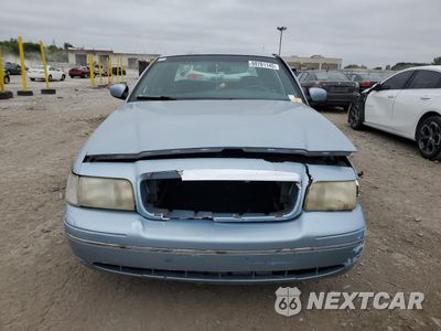 Piąte zdjęcie samochodu w środku: 1999 FORD CROWN VICTORIA LX VIN:2FAFP74W5XX121198 - miniatura
