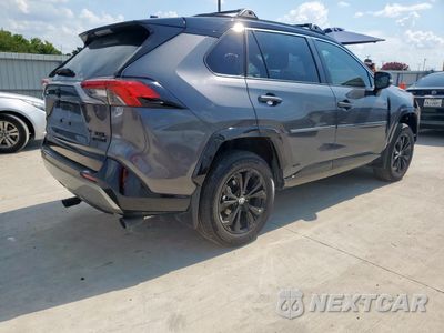 Trzecie zdjęcie samochodu z tyłu: 2024 TOYOTA RAV4 XSE VIN:4T3E6RFV9RU170989 - miniatura
