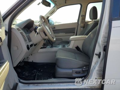 Zdjęcie 7 z 13 samochodu: 2009 FORD ESCAPE XLT VIN:1FMCU03739KA15728 - miniatura