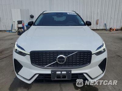Piąte zdjęcie samochodu w środku: 2024 VOLVO XC60 PLUS VIN:YV4L12RL5R1712527 - miniatura