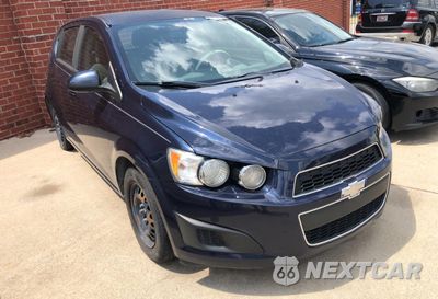 2015 CHEVROLET SONIC LS 1G1JA6SH1F4168473 - główne zdjęcie licytacji z USA - miniatura