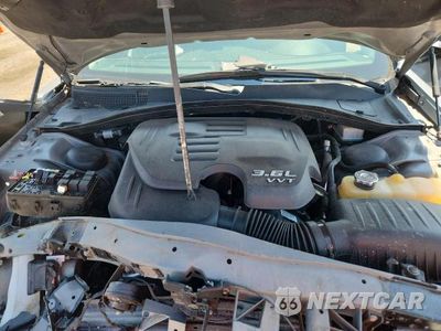 Zdjęcie 11 z 12 samochodu: 2018 CHRYSLER 300 TOURING VIN:2C3CCAAG5JH250132 - miniatura