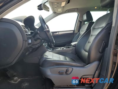 Zdjęcie 7 z 13 samochodu: 2011 VOLKSWAGEN TOUAREG V6 VIN:WVGFF9BP1BD001088 - miniatura