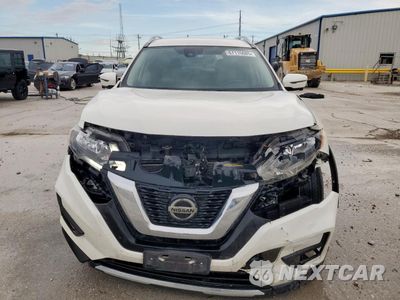 Piąte zdjęcie samochodu w środku: 2018 NISSAN ROGUE S VIN:JN8AT2MT3JW455469 - miniatura