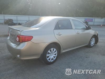 Trzecie zdjęcie samochodu z tyłu: 2010 TOYOTA COROLLA BASE VIN:1NXBU4EE4AZ264921 - miniatura