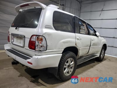 Trzecie zdjęcie samochodu z tyłu: 2003 LEXUS LX 470 VIN:JTJHT00W133528189 - miniatura