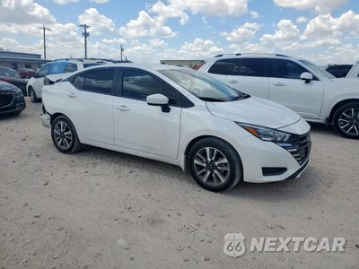 Czwarte zdjęcie samochodu z boku: 2025 NISSAN VERSA SV VIN:3N1CN8EV1SL813082 - miniatura