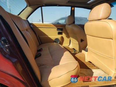 Zdjęcie 10 z 12 samochodu: 1986 JAGUAR XJ6 VIN:SAJJAVLN4GC453303 - miniatura