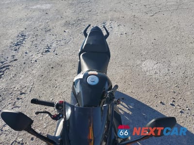 Piąte zdjęcie samochodu w środku: 2015 HONDA CBR500 R VIN:MLHPC4469F5200301 - miniatura