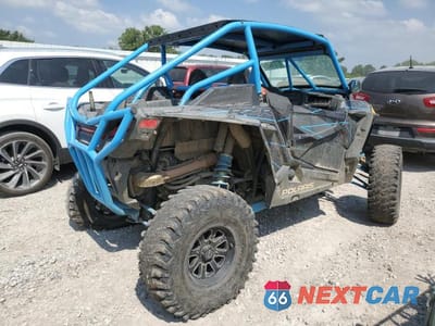 Czwarte zdjęcie samochodu z boku: 2019 POLARIS RZR XP TURBO EPS VIN:3NSVDE927KF782828 - miniatura