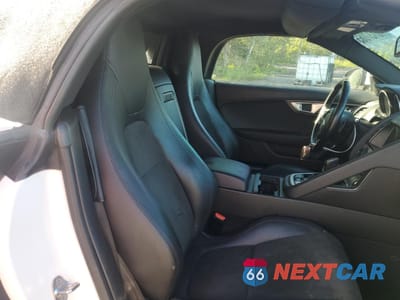 Zdjęcie 10 z 13 samochodu: 2015 JAGUAR F-TYPE VIN:SAJXA6ET3F8K15367 - miniatura