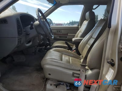 Zdjęcie 7 z 13 samochodu: 1998 INFINITI QX4 VIN:JNRAR05Y0WW028931 - miniatura