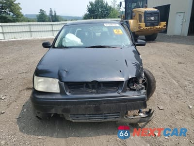 Piąte zdjęcie samochodu w środku: 2002 VOLKSWAGEN GTI BASE VIN:9BWDE61J024005939 - miniatura