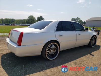 Trzecie zdjęcie samochodu z tyłu: 2011 CADILLAC DTS PREMIUM COLLECTION VIN:1G6KH5E63BU115962 - miniatura