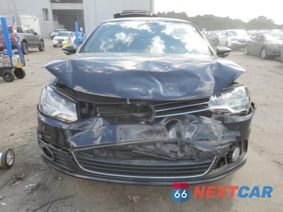 Piąte zdjęcie samochodu w środku: 2013 VOLKSWAGEN EOS KOMFORT VIN:WVWBW8AH2DV000908 - miniatura