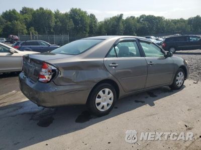 Trzecie zdjęcie samochodu z tyłu: 2004 TOYOTA CAMRY LE VIN:4T1BE32K34U873536 - miniatura
