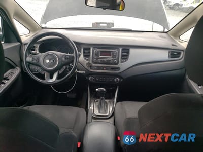 Zdjęcie 8 z 13 samochodu: 2014 KIA RONDO VIN:KNAHT8A3XE7052975 - miniatura