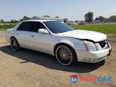 Czwarte zdjęcie samochodu z boku: 2011 CADILLAC DTS PREMIUM COLLECTION VIN:1G6KH5E63BU115962 - miniatura
