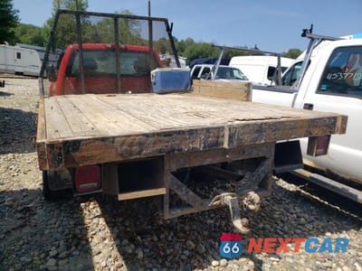 Zdjęcie 6 z 13 samochodu: 2013 GMC SIERRA K2500 HEAVY DUTY VIN:1GT02ZCG0DZ100527 - miniatura