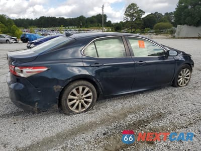Trzecie zdjęcie samochodu z tyłu: 2018 TOYOTA CAMRY L VIN:JTNB11HK9J3029610 - miniatura