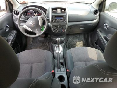 Zdjęcie 8 z 13 samochodu: 2015 NISSAN VERSA S VIN:3N1CN7AP8FL953752 - miniatura