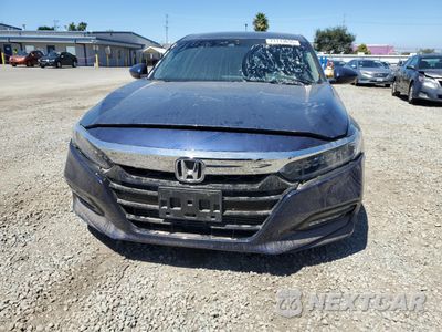 Piąte zdjęcie samochodu w środku: 2018 HONDA ACCORD TOURING VIN:1HGCV1F95JA003810 - miniatura