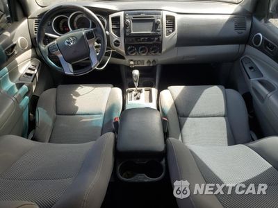 Zdjęcie 8 z 14 samochodu: 2013 TOYOTA TACOMA DOUBLE CAB VIN:3TMLU4EN6DM106226 - miniatura